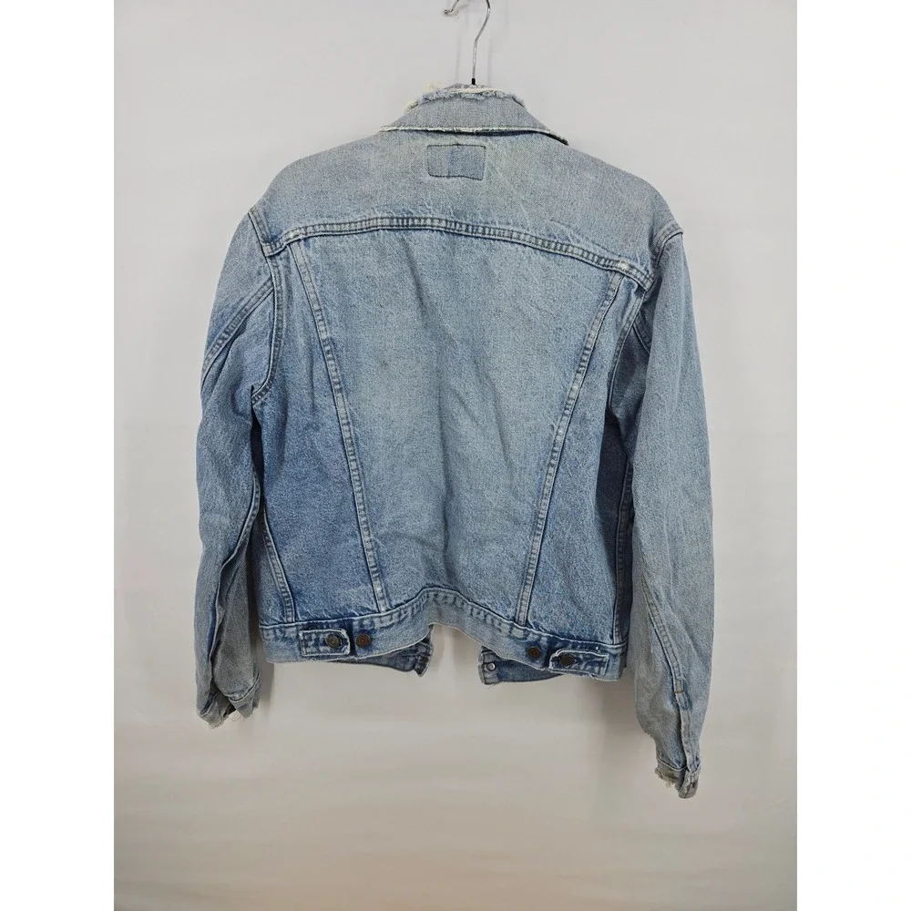 Vintage Levis Denim Trucker Jacket Light Wash Distressed Mens Large 70506-0214 - Picture 5 of 7